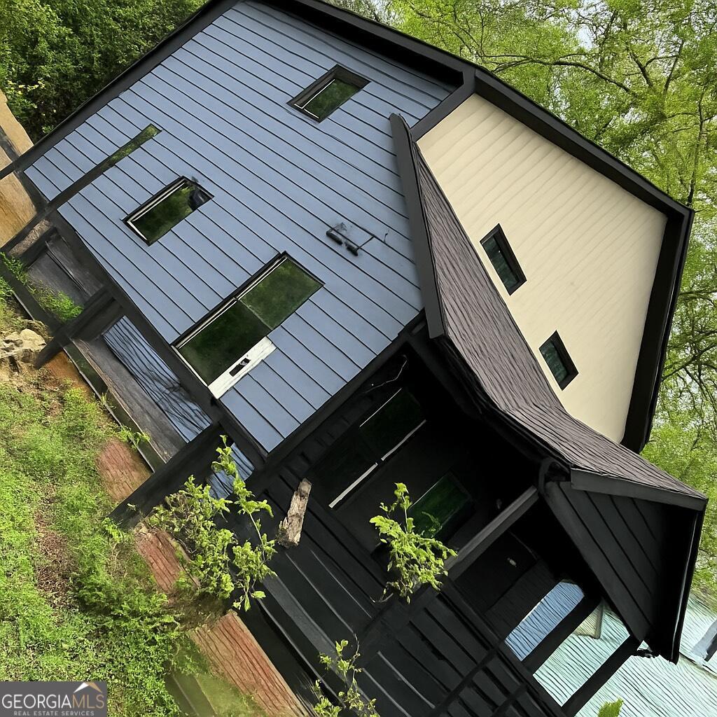 208 Adeline AVE NW