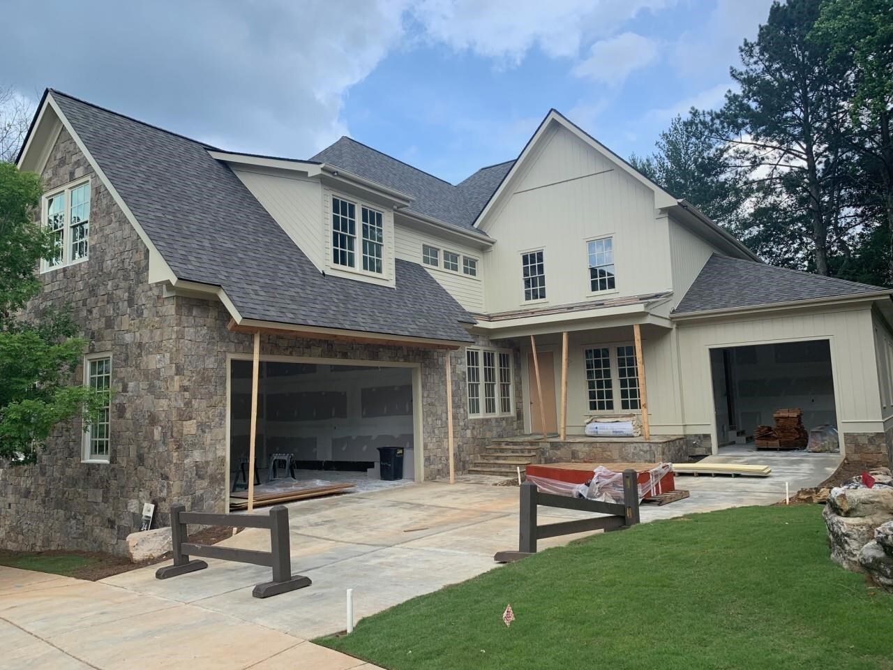 The Oaks At Mill Pond - Residential