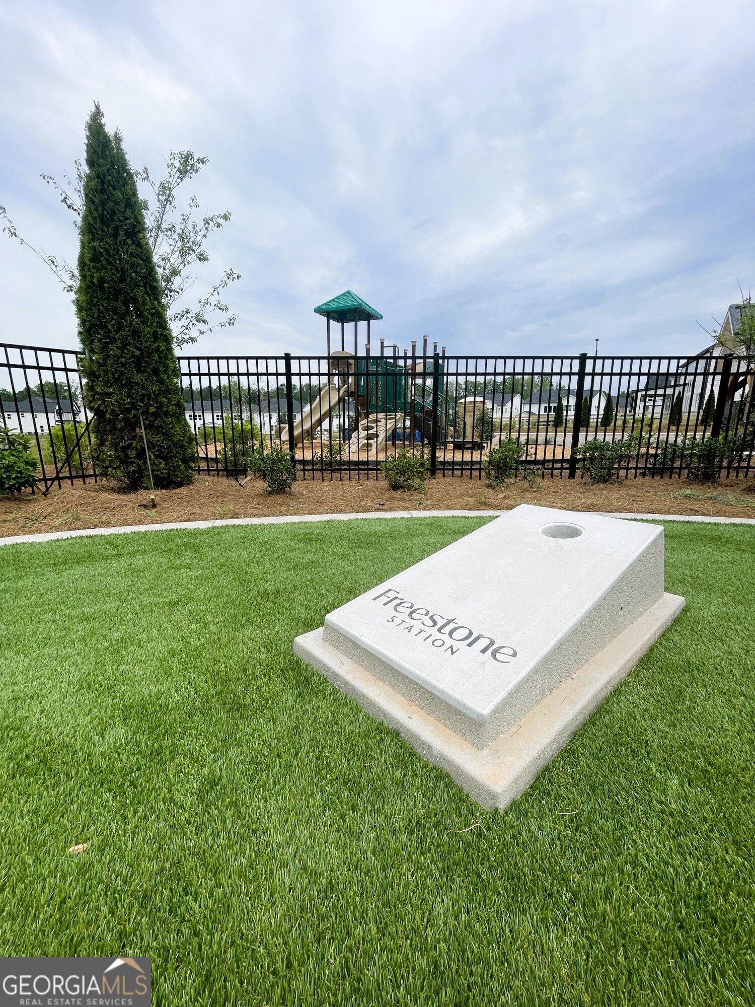 FREESTONE STATION - Residential