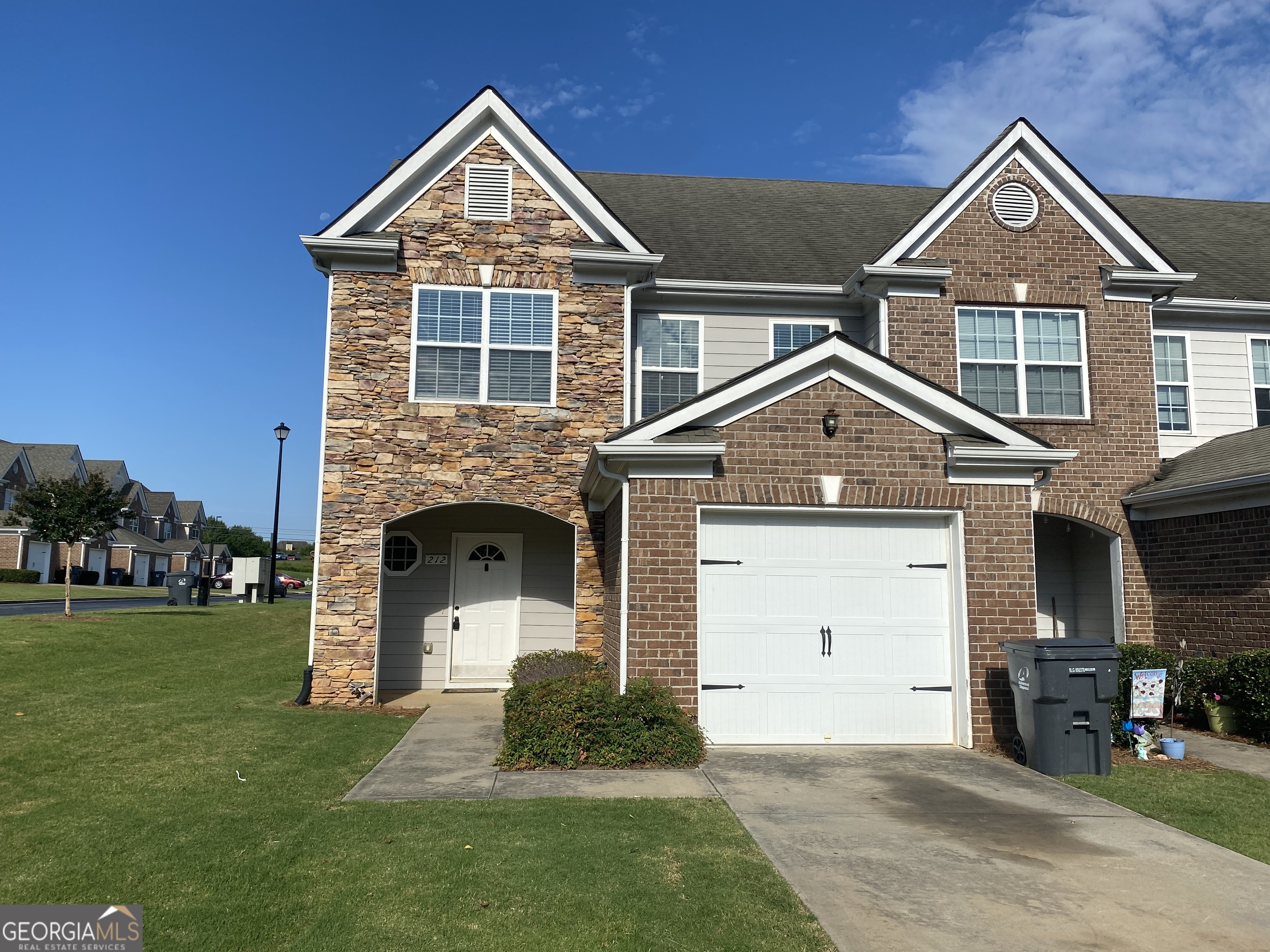 Beautiful 3 bed, 2 1/2 bath townhome! This home also has a bonus room in the loft that would make a great office, nursery/play room or craft room. . The home has a one car garage. SHORT DISTANCE to schools, Loganville High district, Meridian Park, Gym, pond, trails, and a playground.
