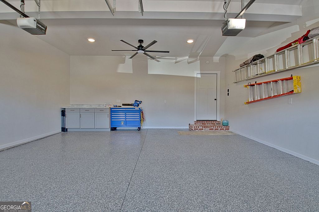 listing image 90
