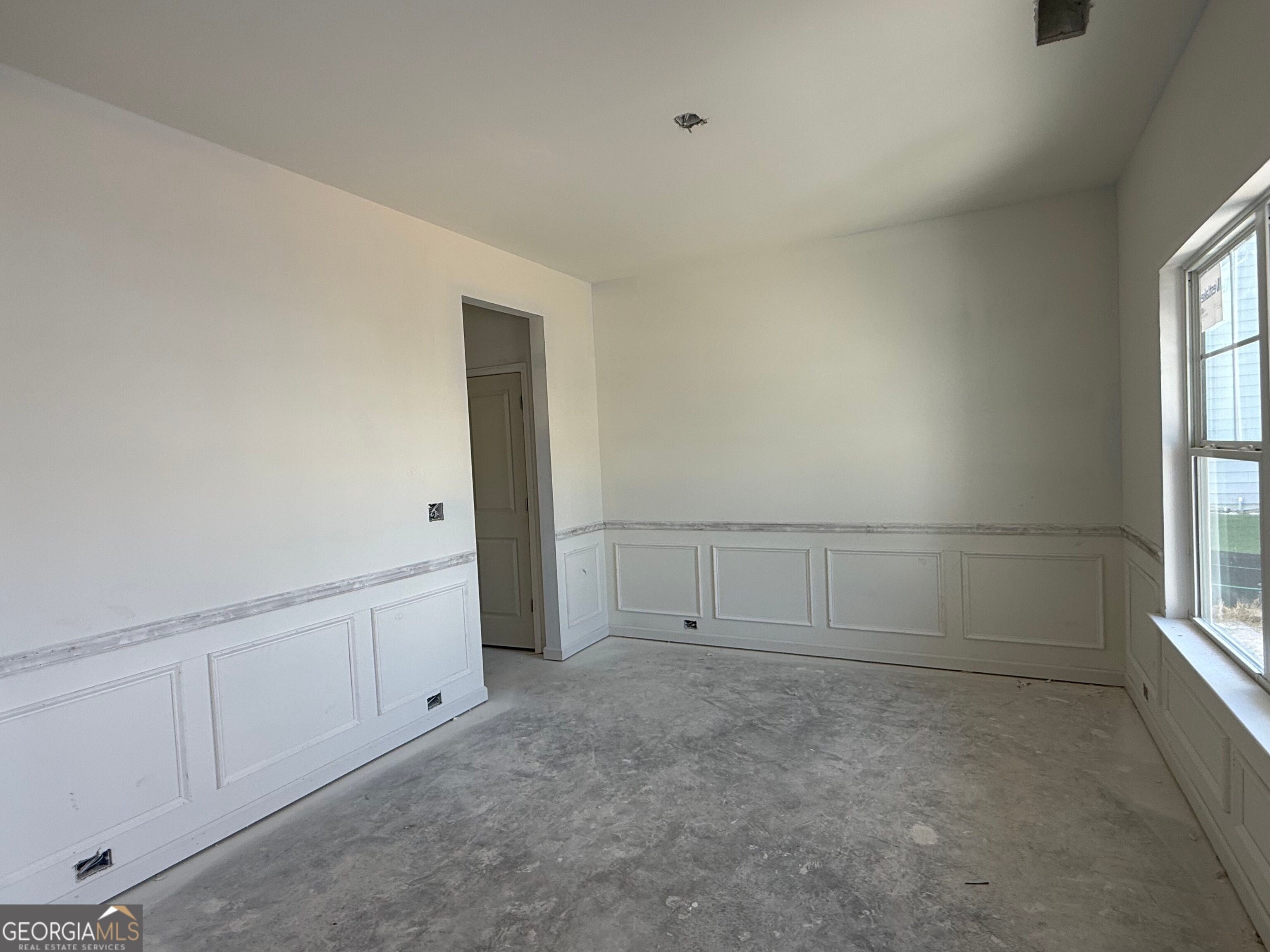 16 Madison LN