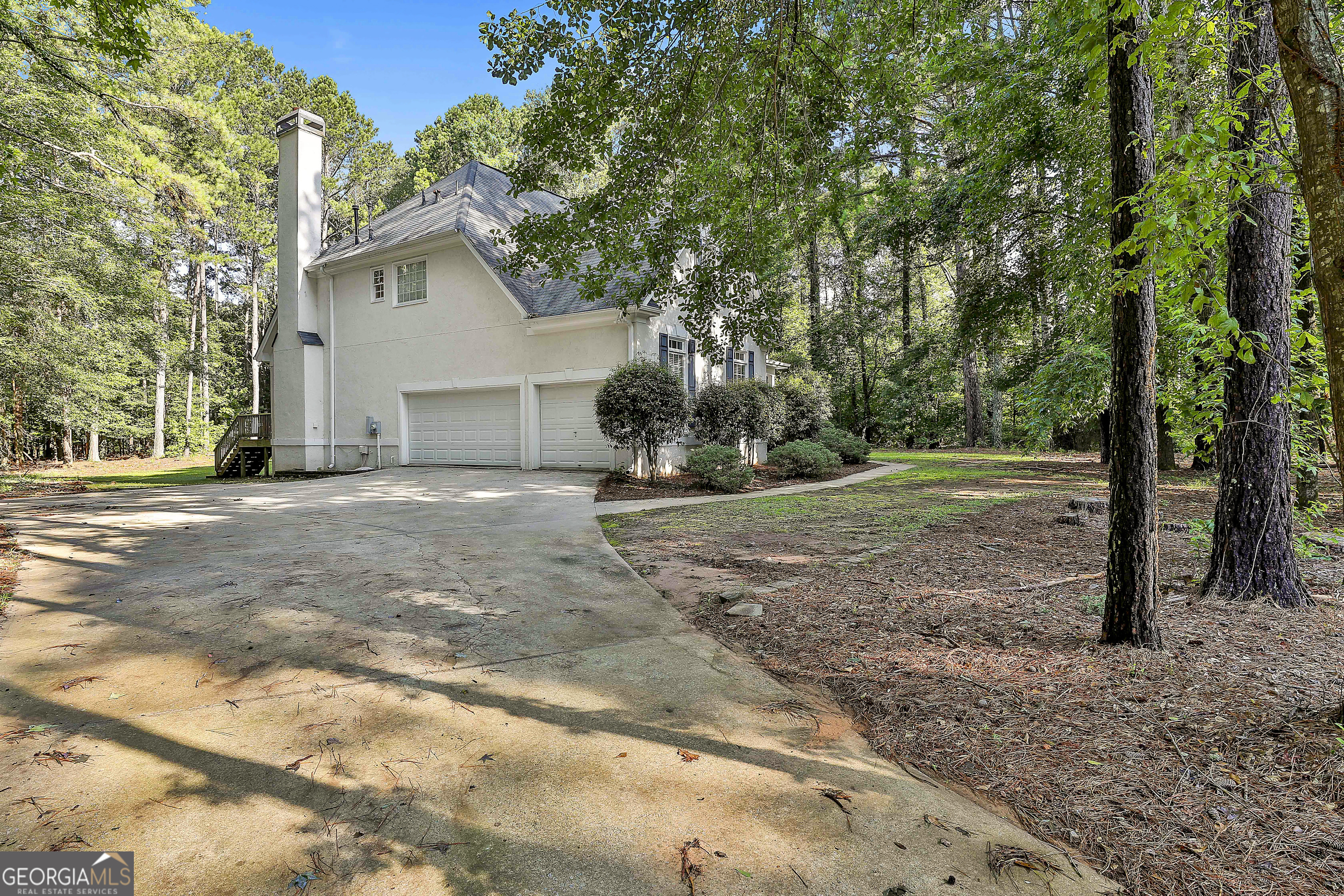 1202 Loxley CIR