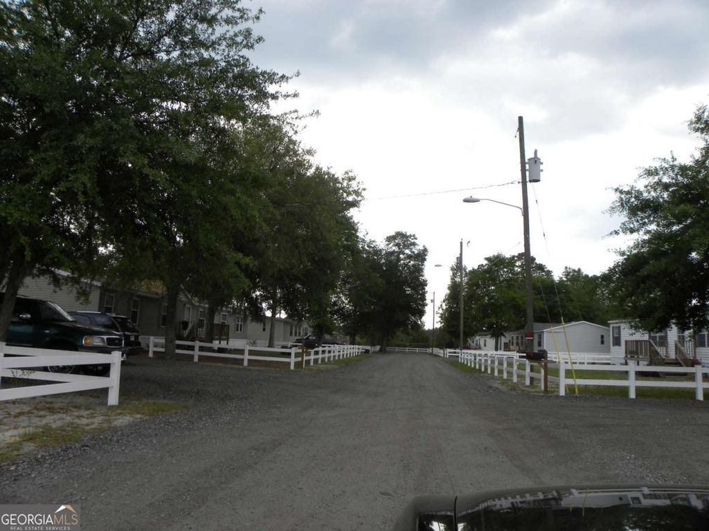 Photo of 3470 SE Arnold Drive SE, Allenhurst, GA 31301 (MLS # 10716235)