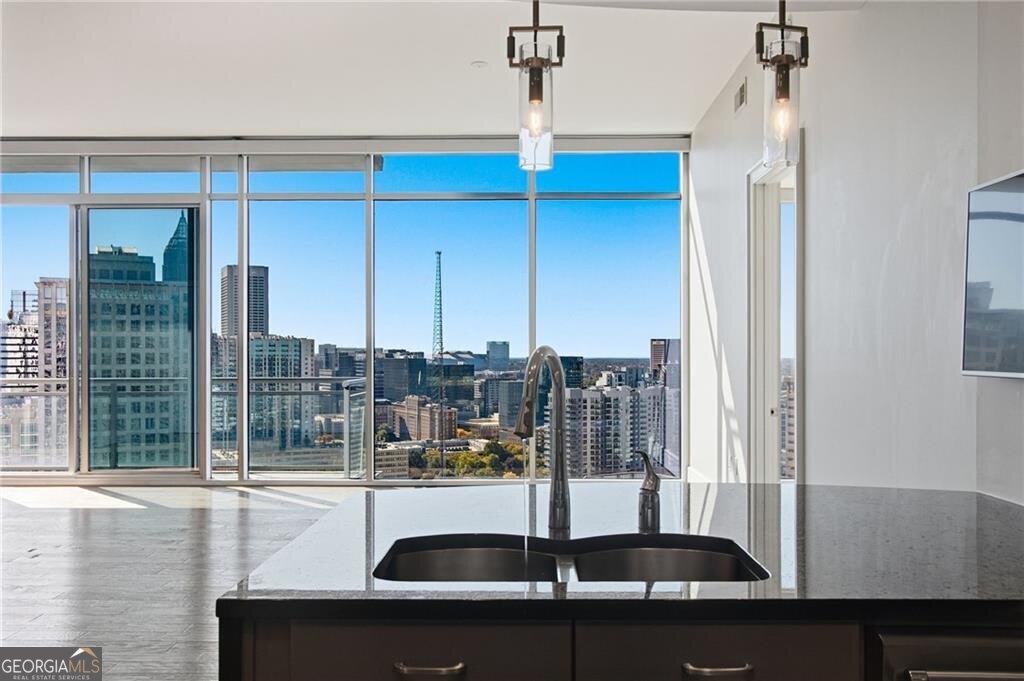 1065 Midtown Loews - Residential