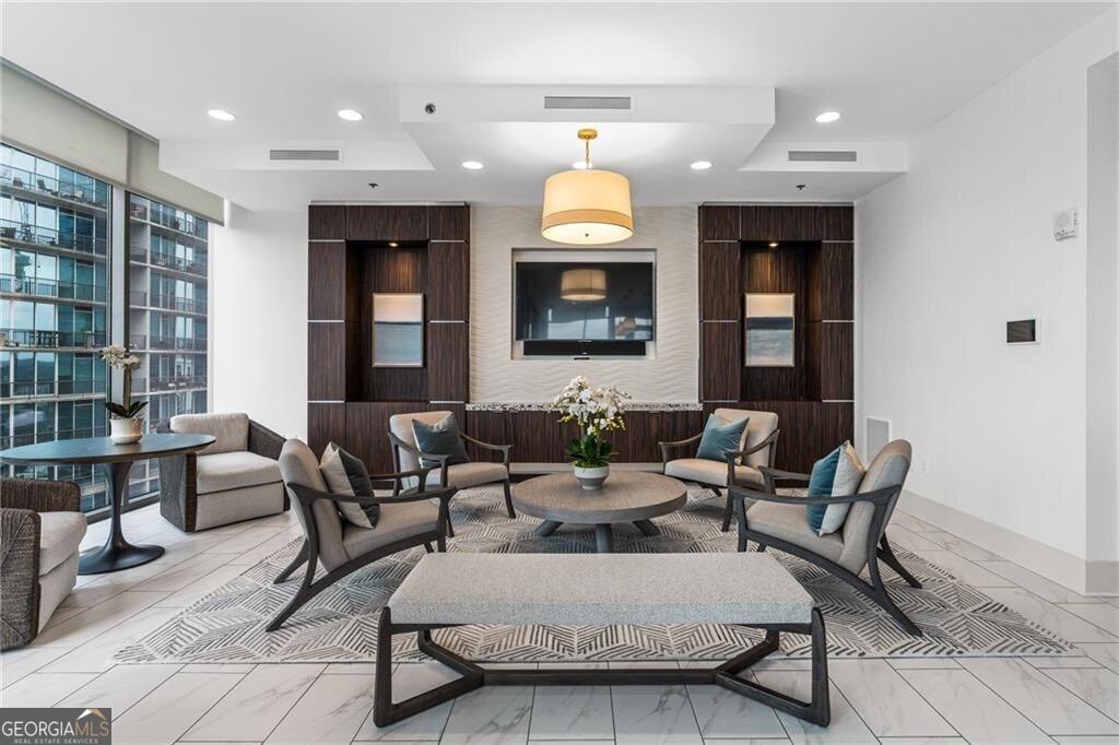 1065 Midtown Loews - Residential