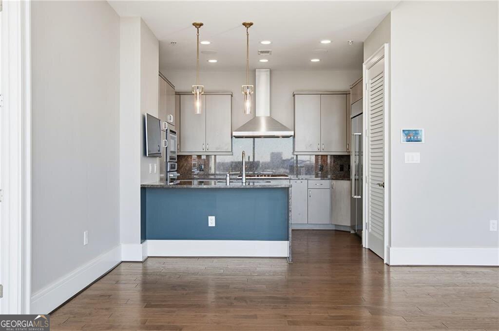 1065 Midtown Loews - Residential