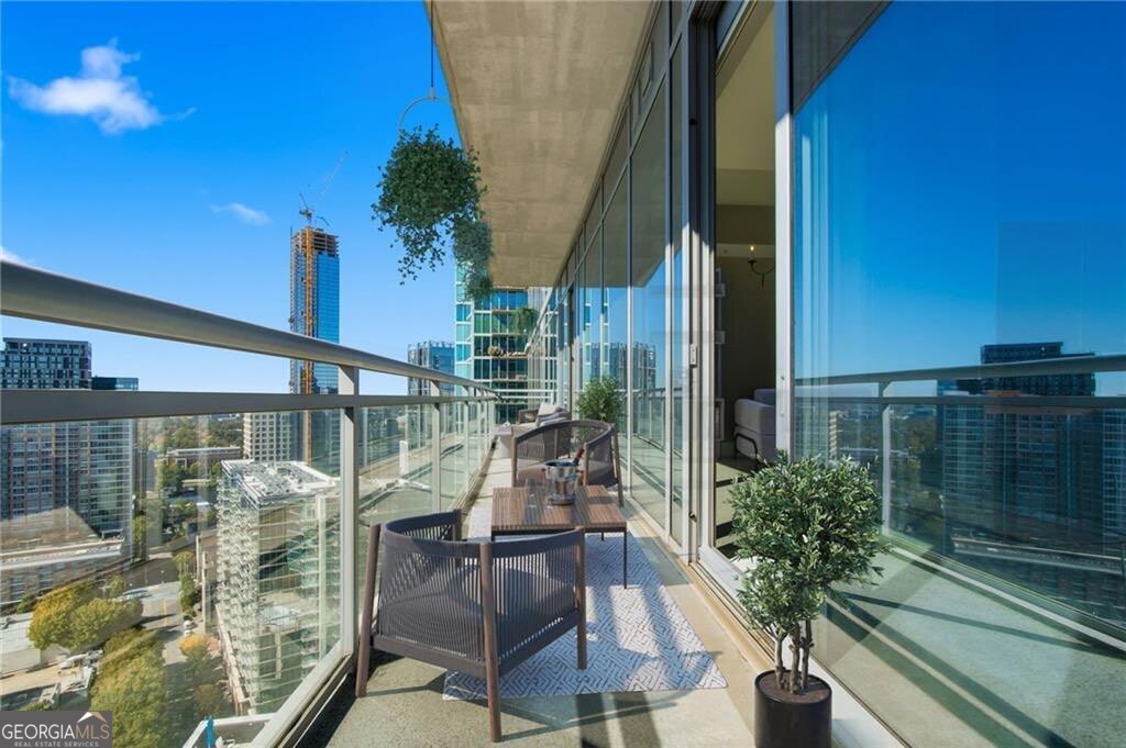 1065 Midtown Loews - Residential