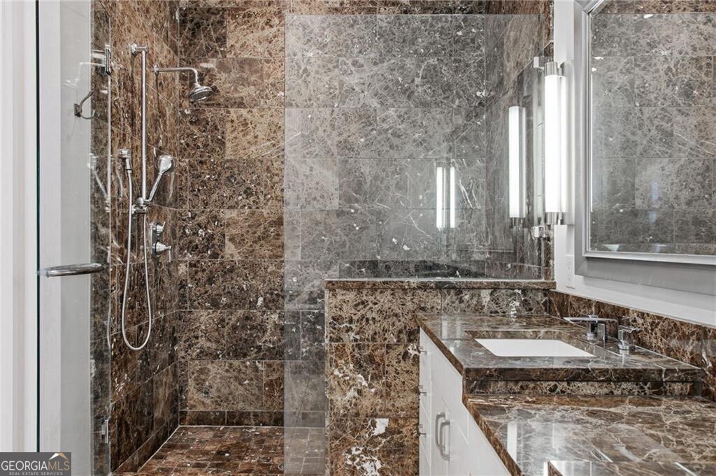 1065 Midtown Loews - Residential