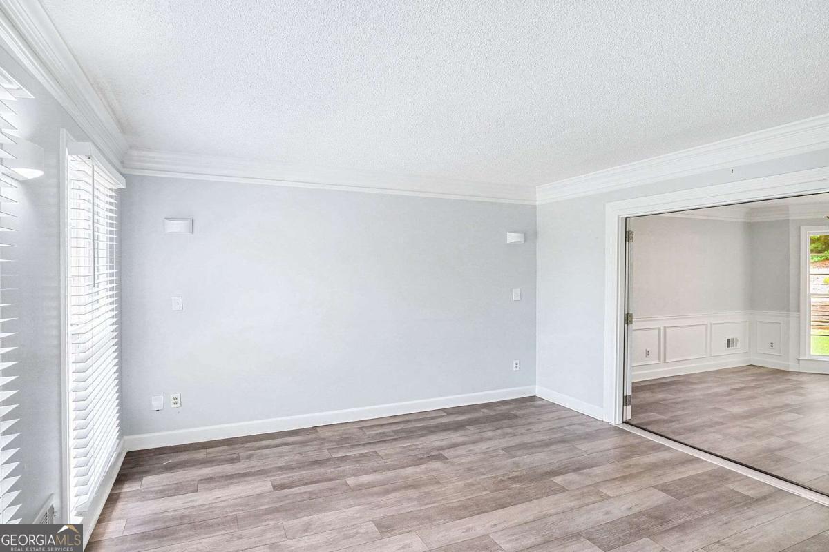 125 Sandridge CT
