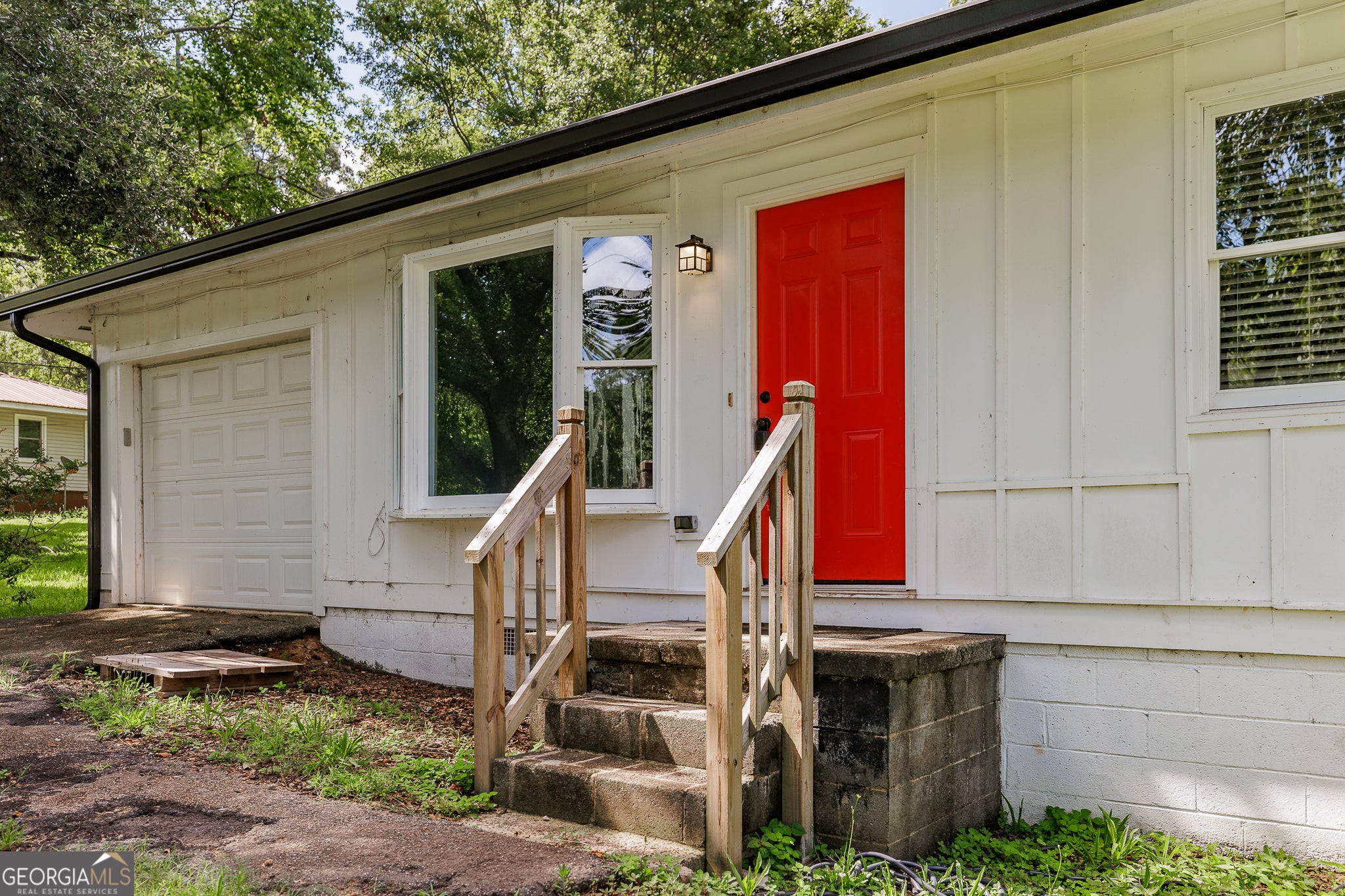 348 Alberta DR