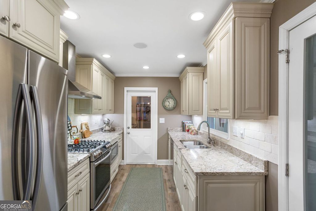 Photo of 927 Flagler Circle, Smyrna, GA 30080 (MLS # 10754115)