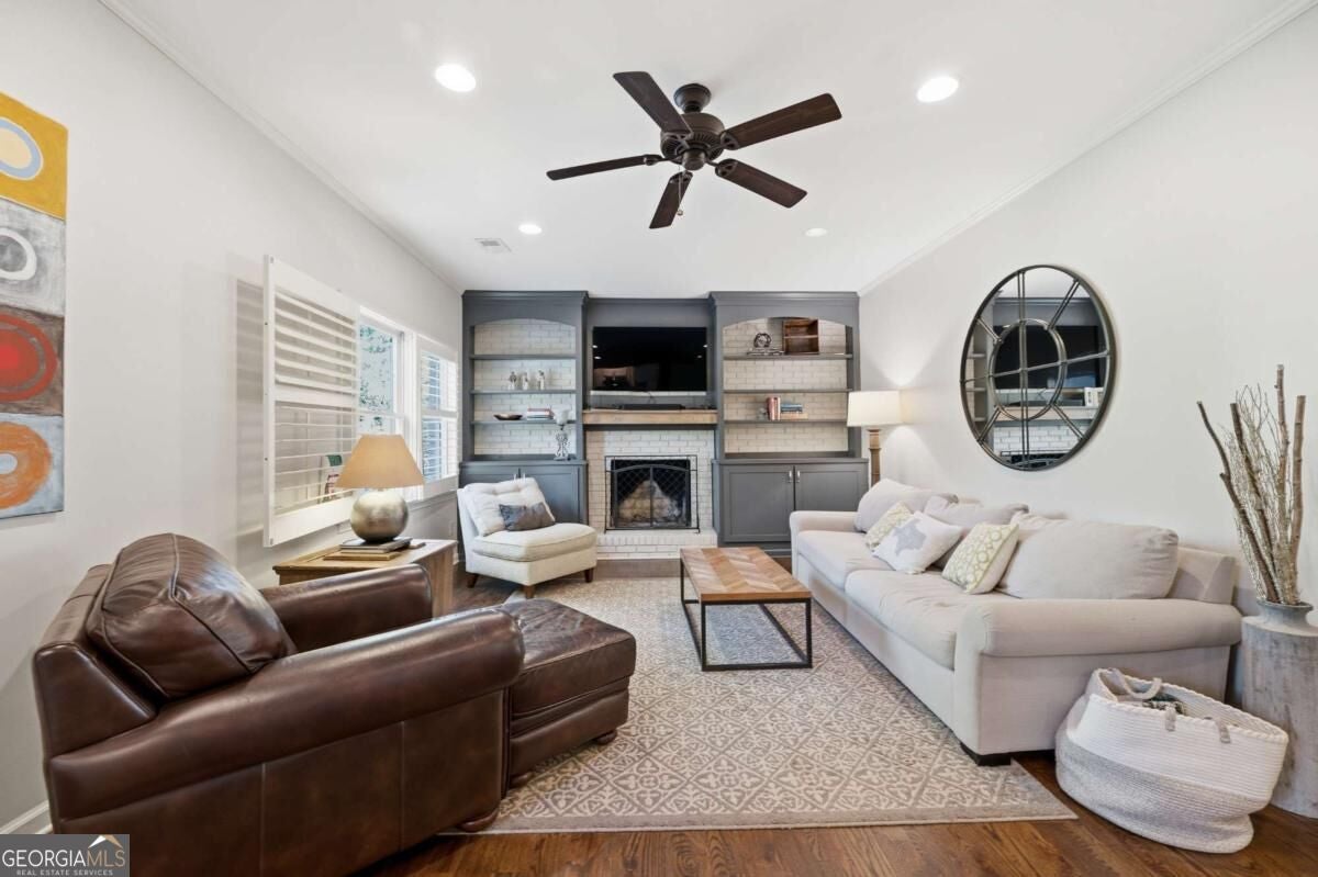 4946 Village Creek DR