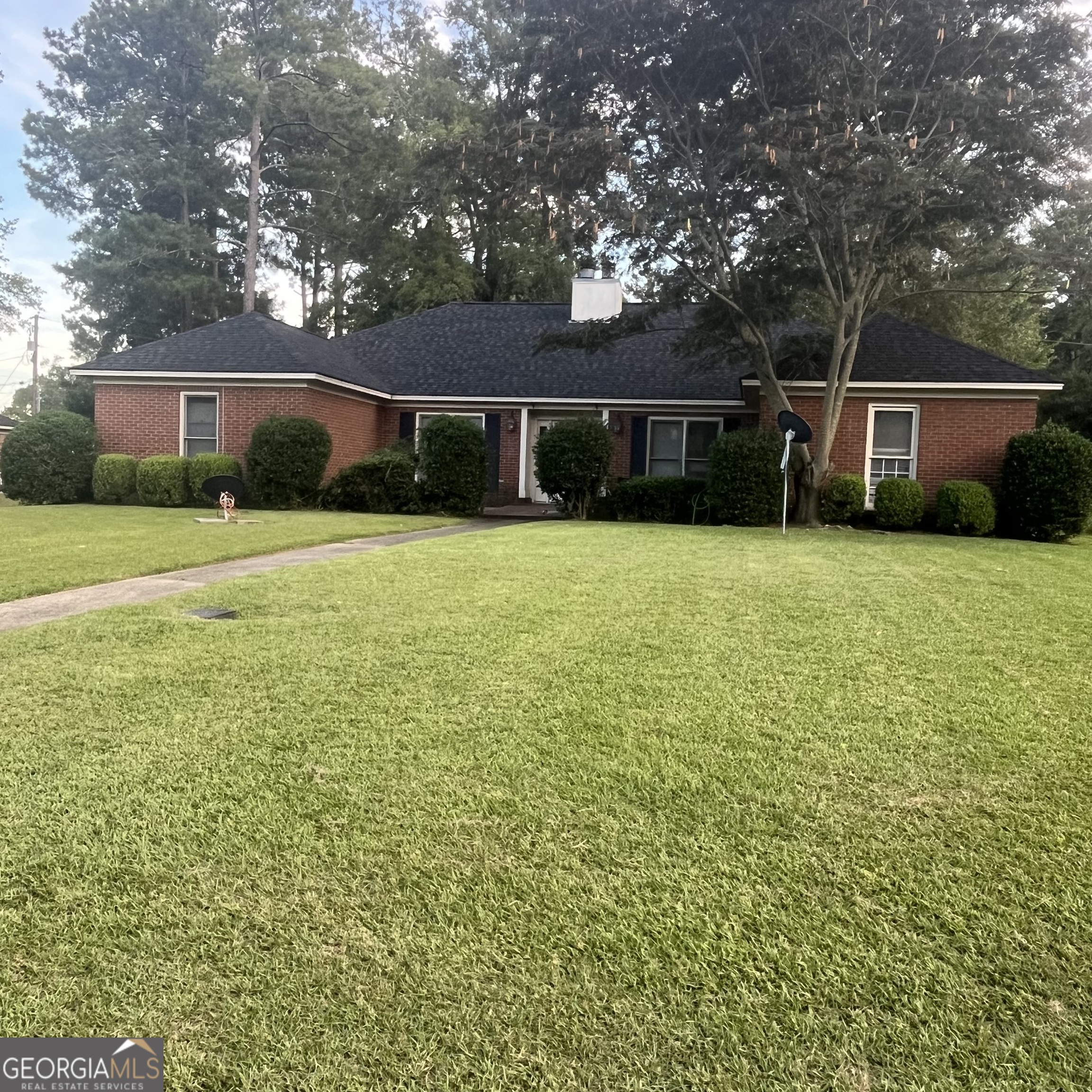 1910 Elkhorn LN