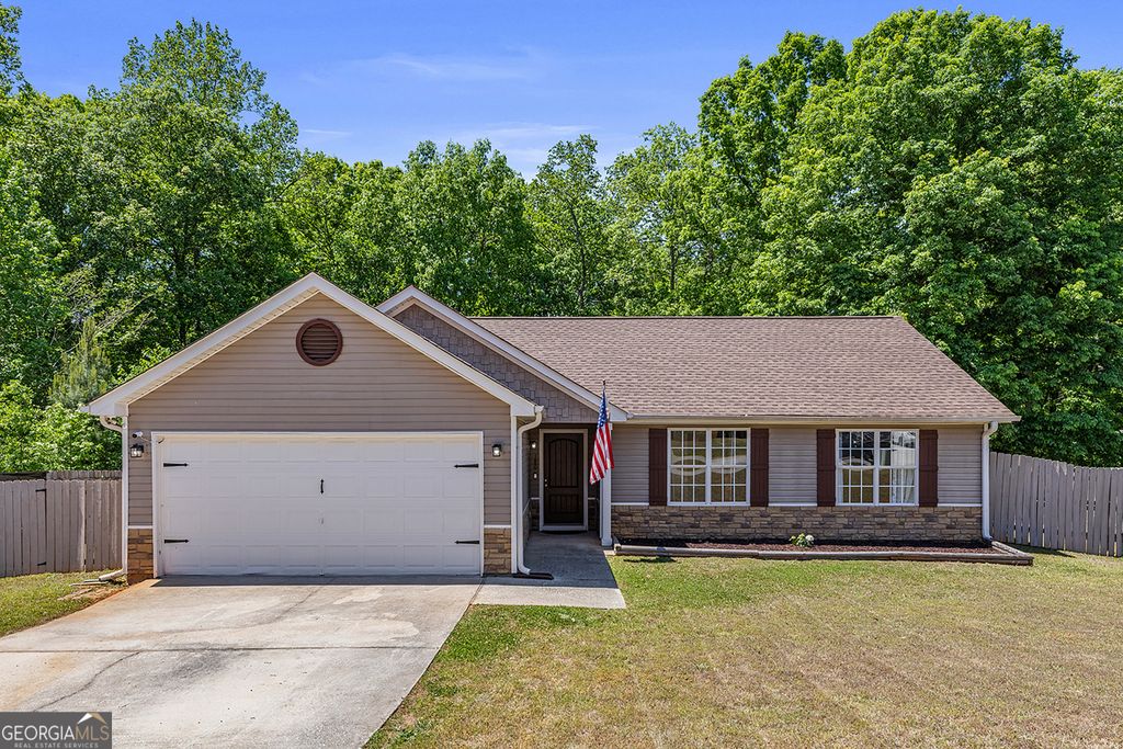 Photo of 180 Creekside Drive, Grantville, GA 30220 (MLS # 10737662)