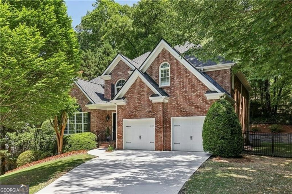 Photo of 11 Wieuca Trace NE, Atlanta, GA 30342 (MLS # 10757744)