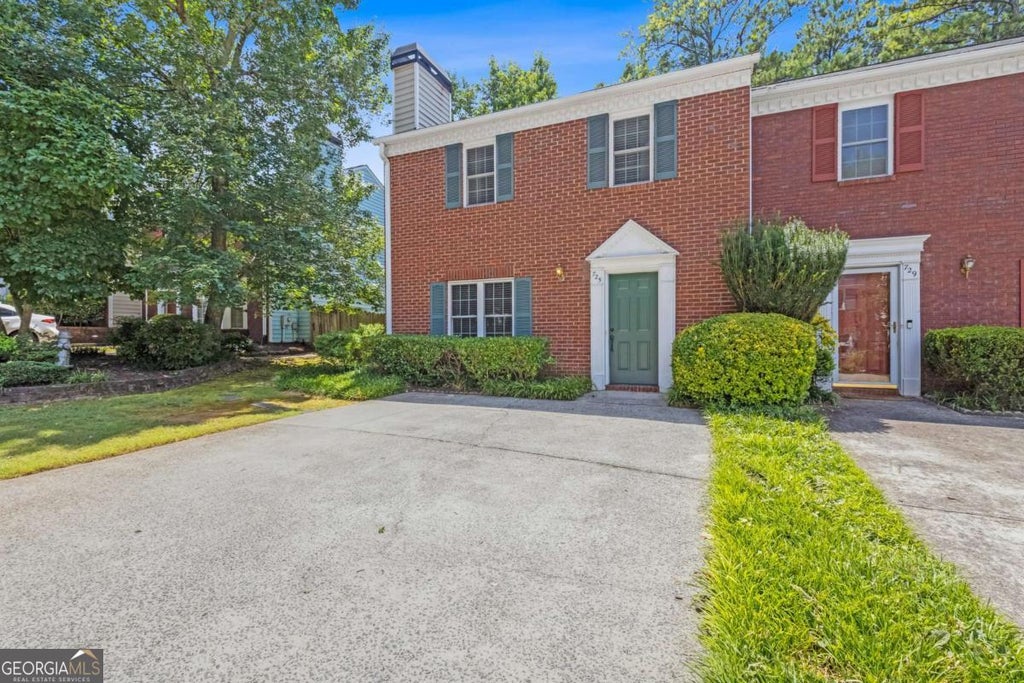 Photo of 725 Anderson Walk, Marietta, GA 30062 (MLS # 10811224)