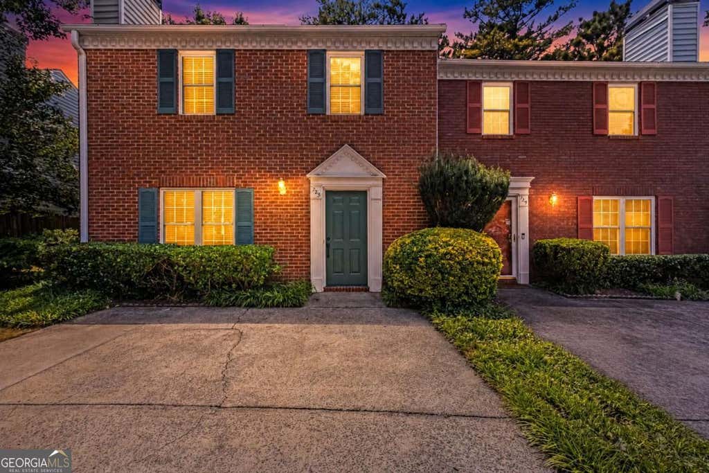 Photo of 725 Anderson Walk, Marietta, GA 30062 (MLS # 10811224)