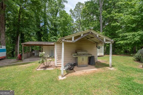 A home in Newnan