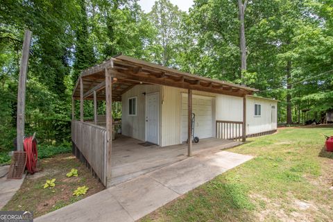 A home in Newnan