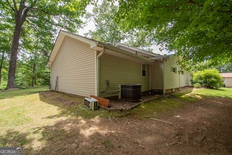 A home in Newnan