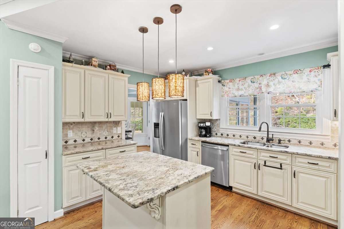 20 Pine Valley RD SW