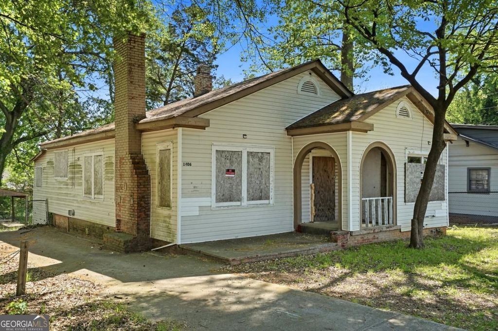 Photo of 1406 Lakewood Avenue SE, Atlanta, GA 30315 (MLS # 10730617)
