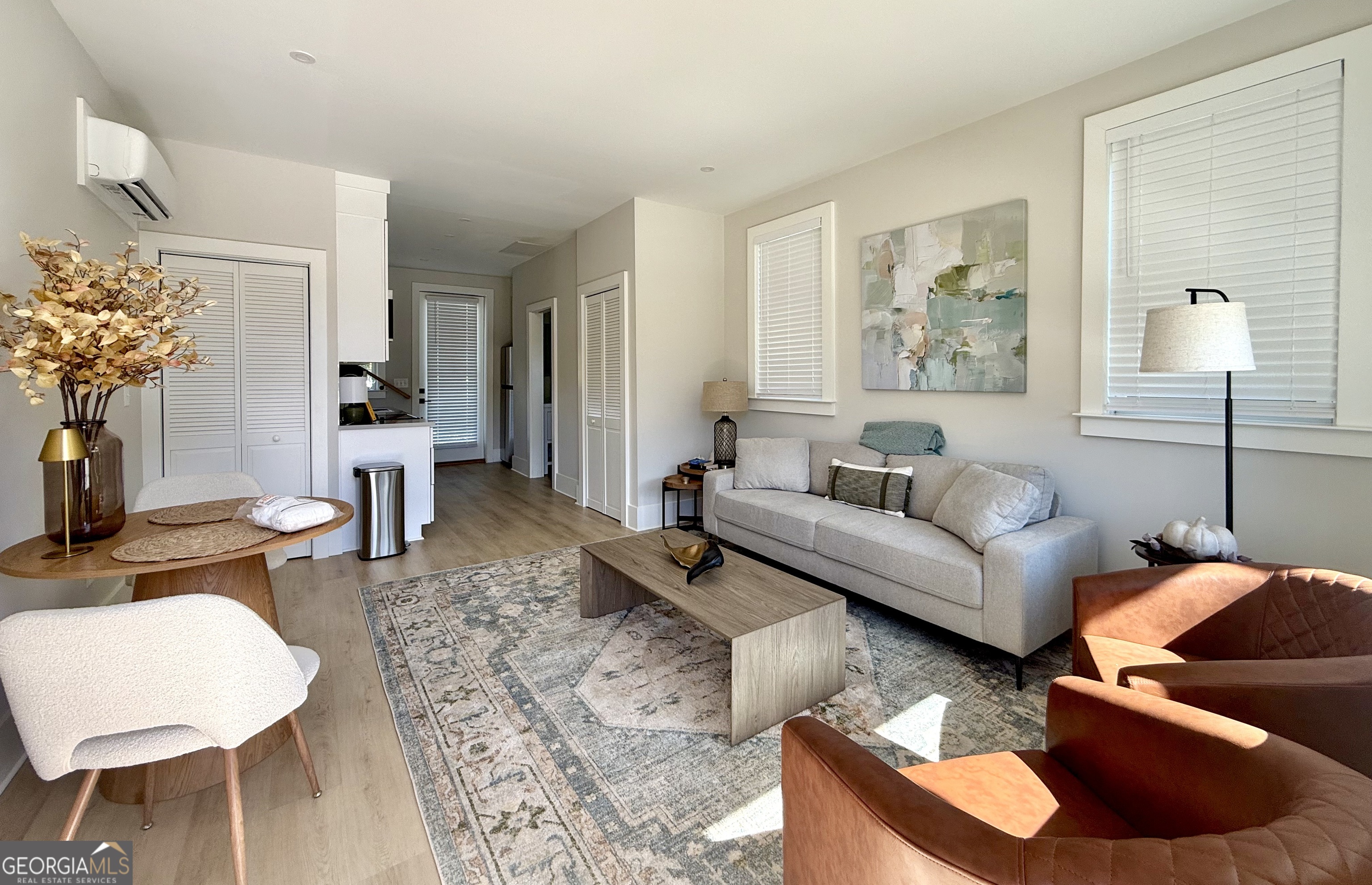 UNIT 1 Jarrard ST W