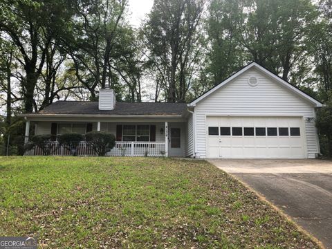 Photo of 2139 Briar Glen Lane SW, Atlanta, GA 30331 (MLS # 10724312)