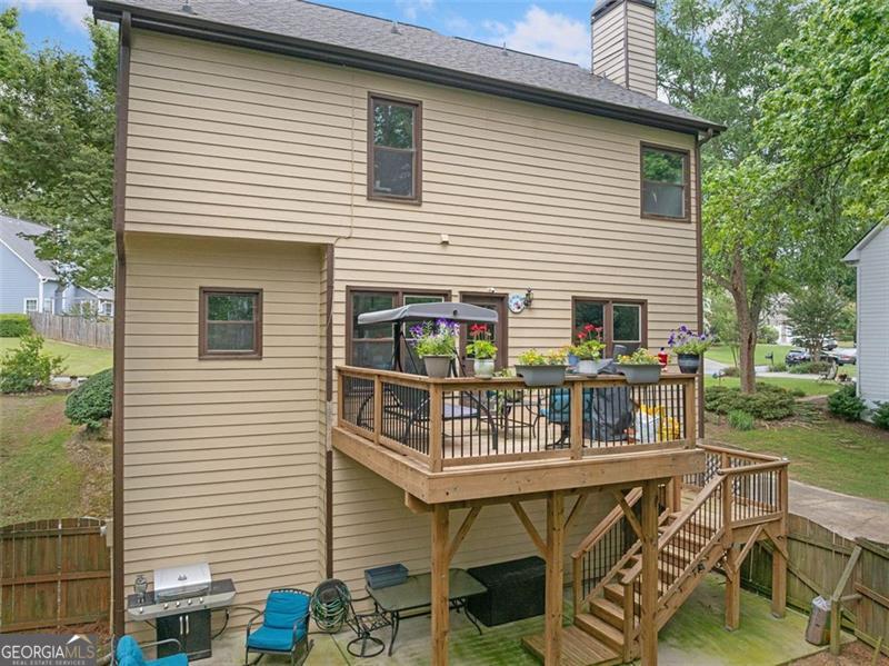 404 PINE GROVE WAY