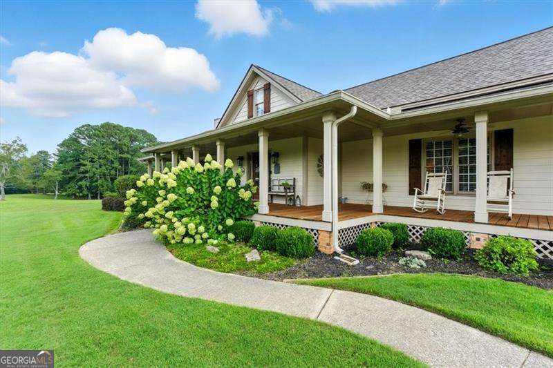 2304 Due West RD