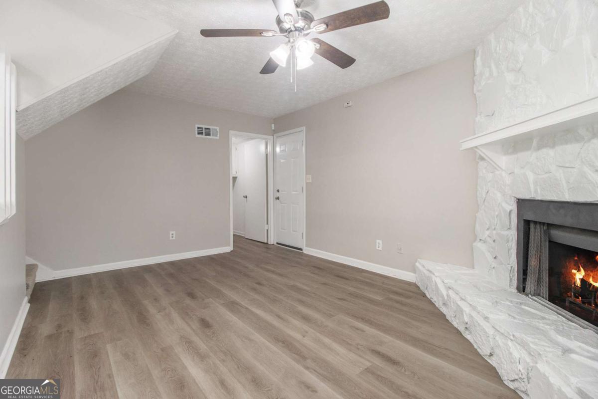 100 Spicewood CT
