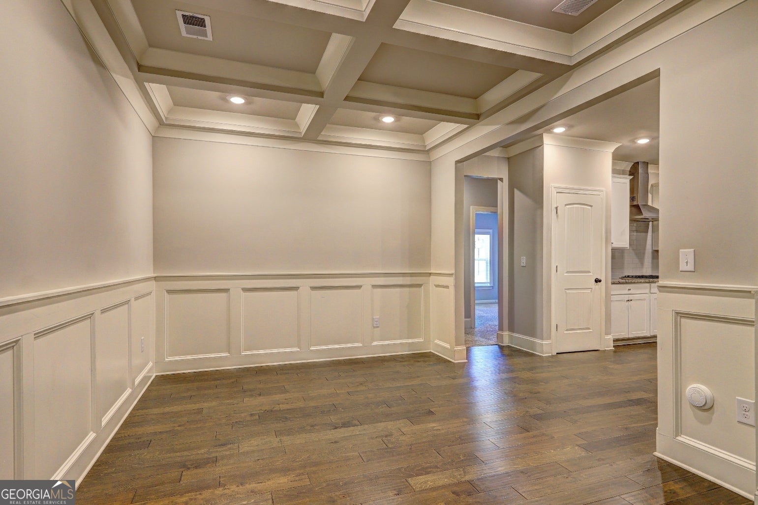 100 Ruby LN