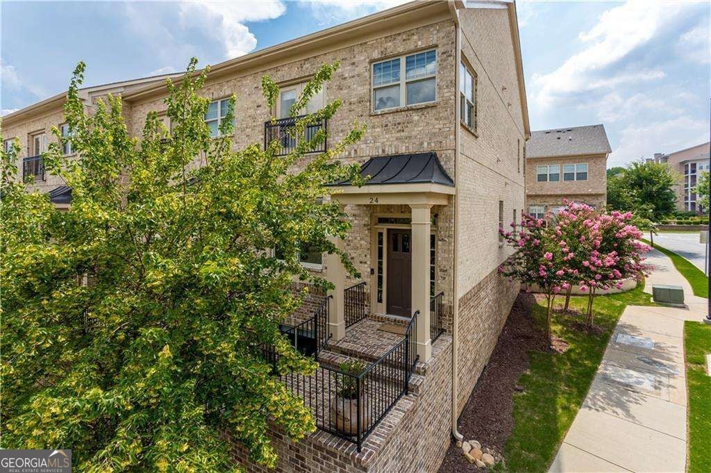 Photo of 745 Fountainhead Ln #24, Atlanta, GA 30324 (MLS # 10849423)