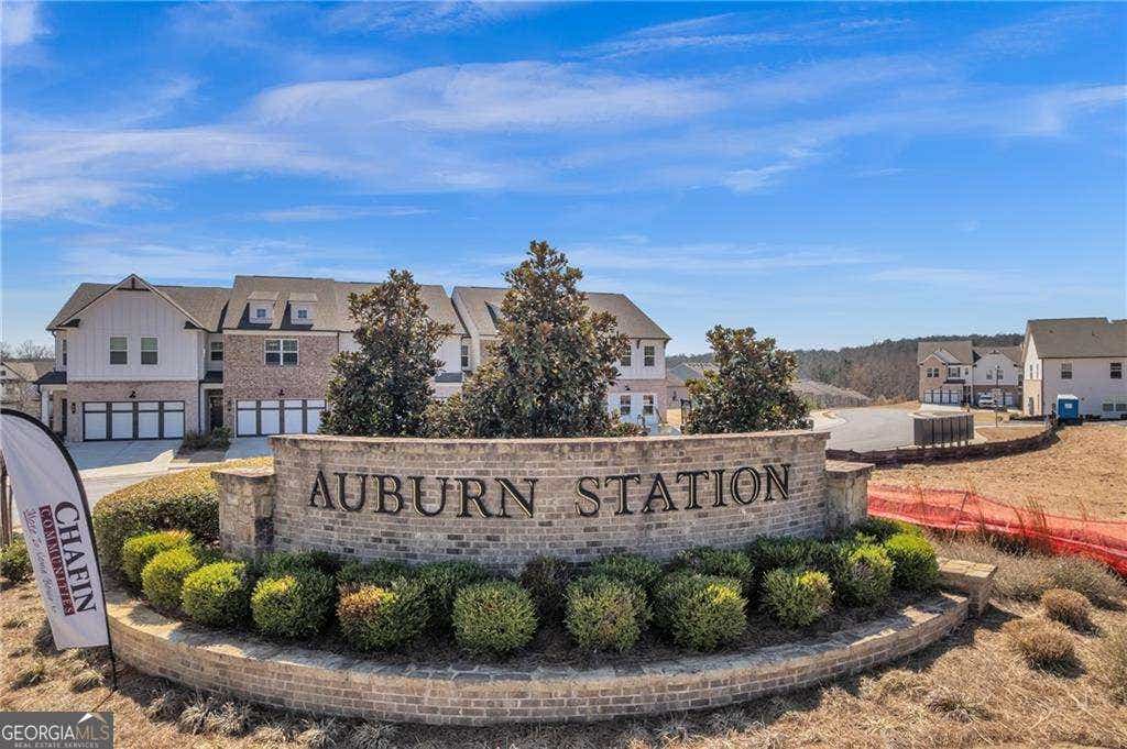 Photo of 106 Creekside Bluff Way, Auburn, GA 30011 (MLS # 10826820)