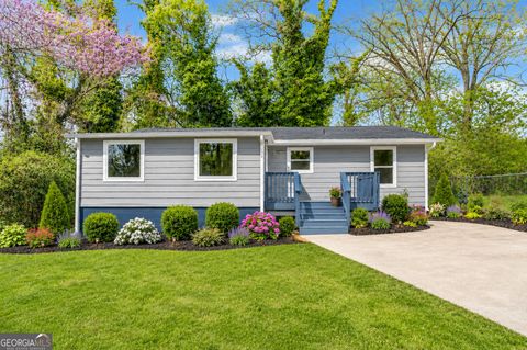 Photo of 2466 SW Old Hapeville Road SW, atlanta, GA 30315 (MLS # 10789690)
