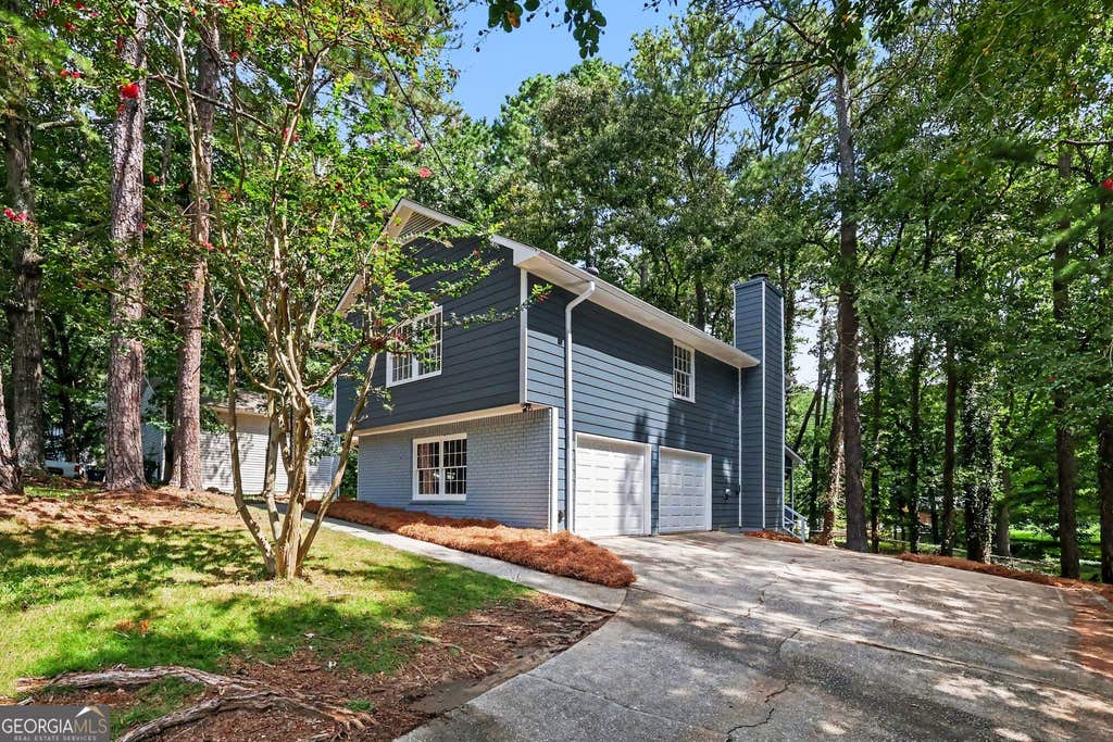Photo of 1915 Lisa Lane, Riverdale, GA 30296 (MLS # 10832149)