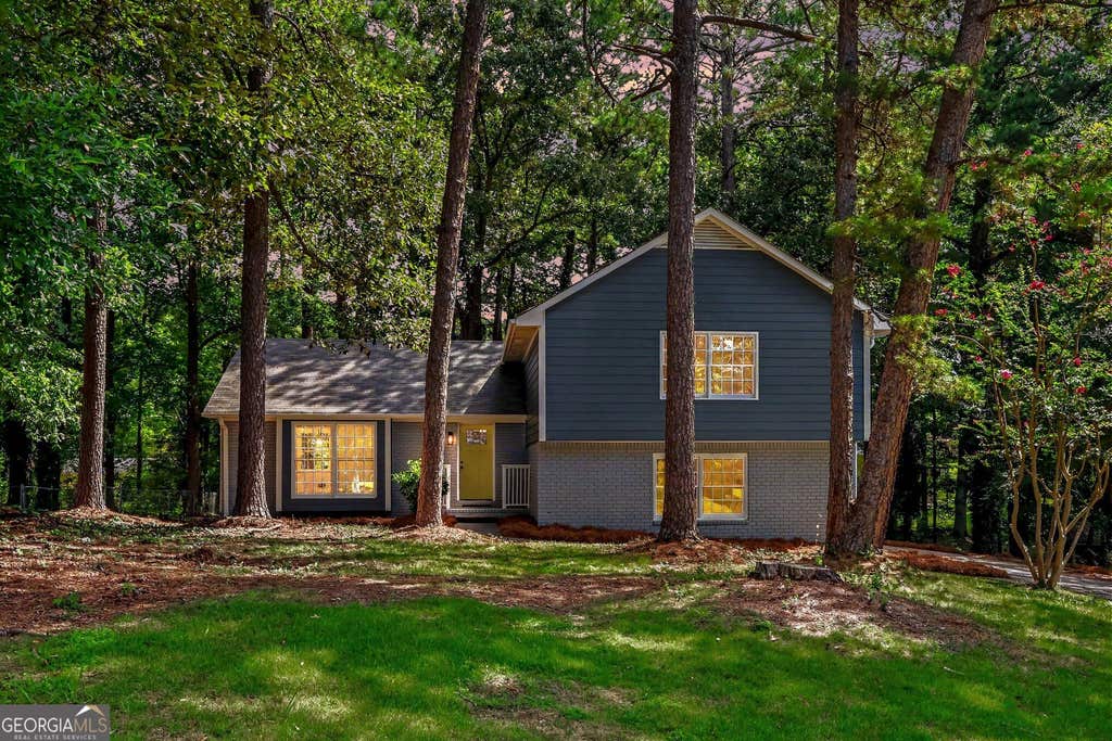 Photo of 1915 Lisa Lane, Riverdale, GA 30296 (MLS # 10832149)