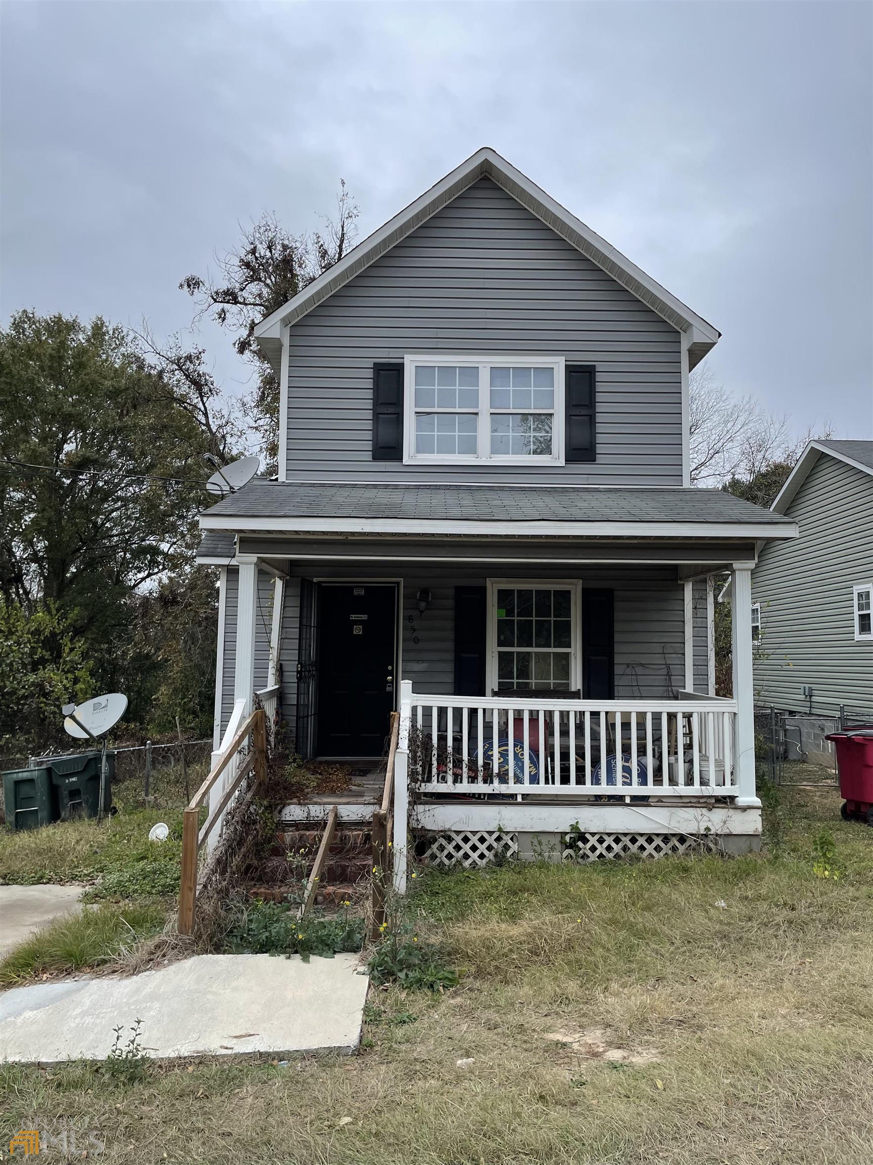 Low maintenance 3 bed 2 bath home in East Macon. Build equity with a little TLC!