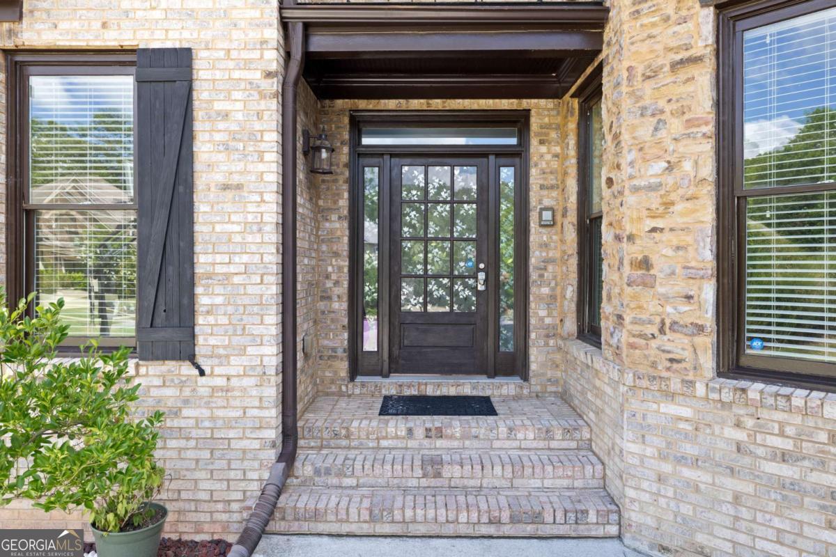 585 Settles Brook CT