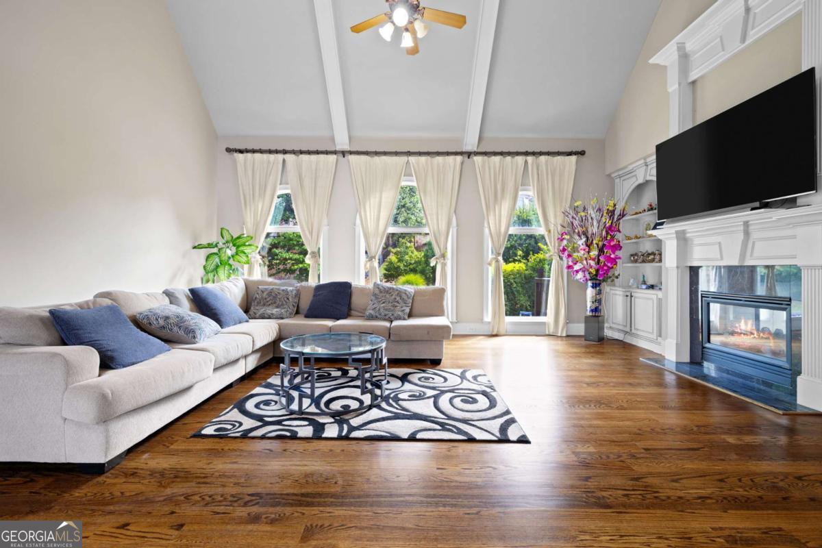 Settles Brook - Residential