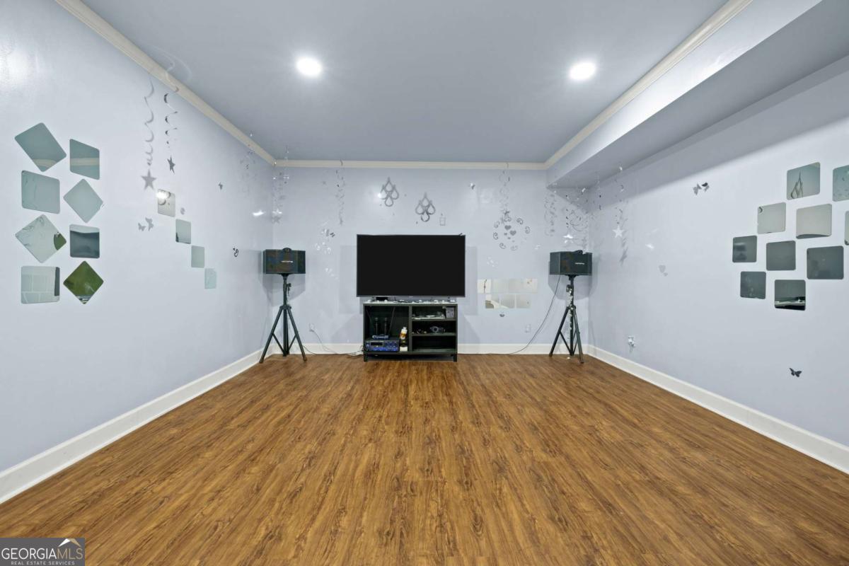 Settles Brook - Residential