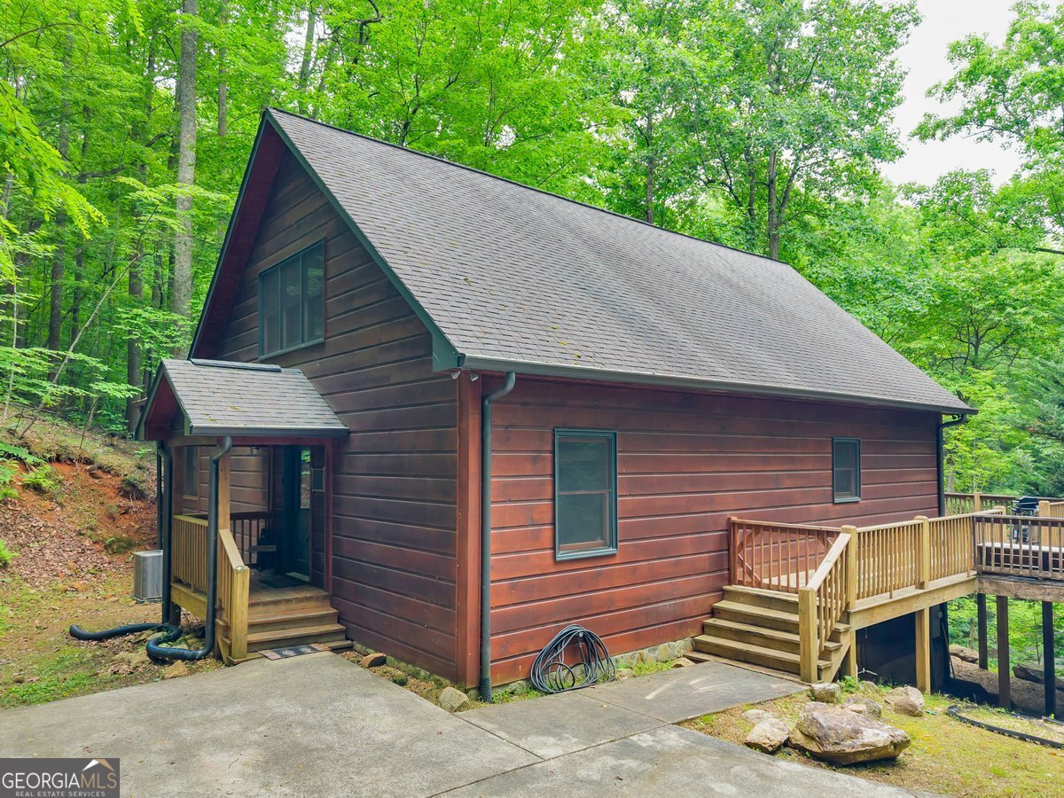 549 Sleepy Hollow RD
