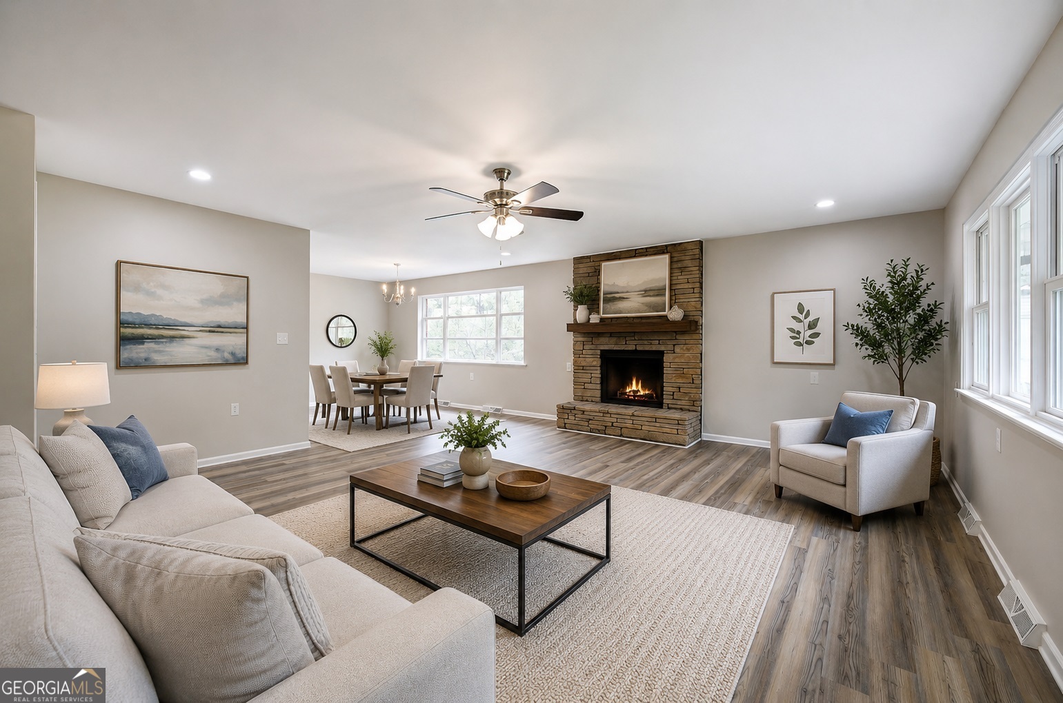 106 Sunset DR SE