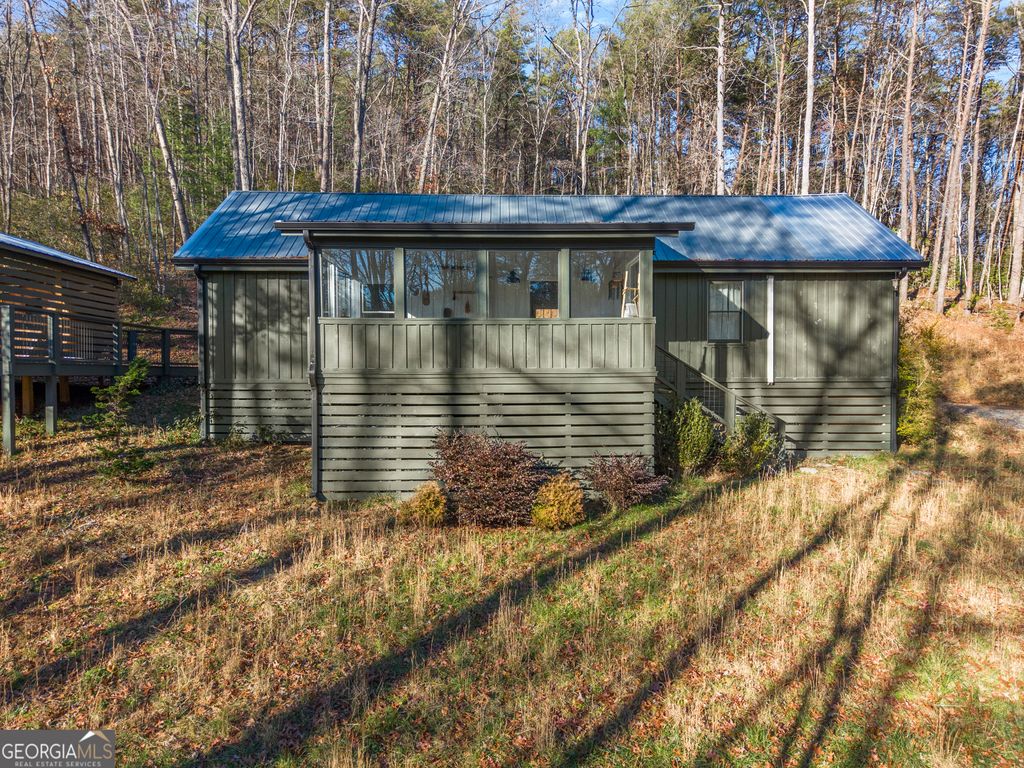 Photo of 121 Waterfalls Way, Clarkesville, GA 30523 (MLS # 10654440)