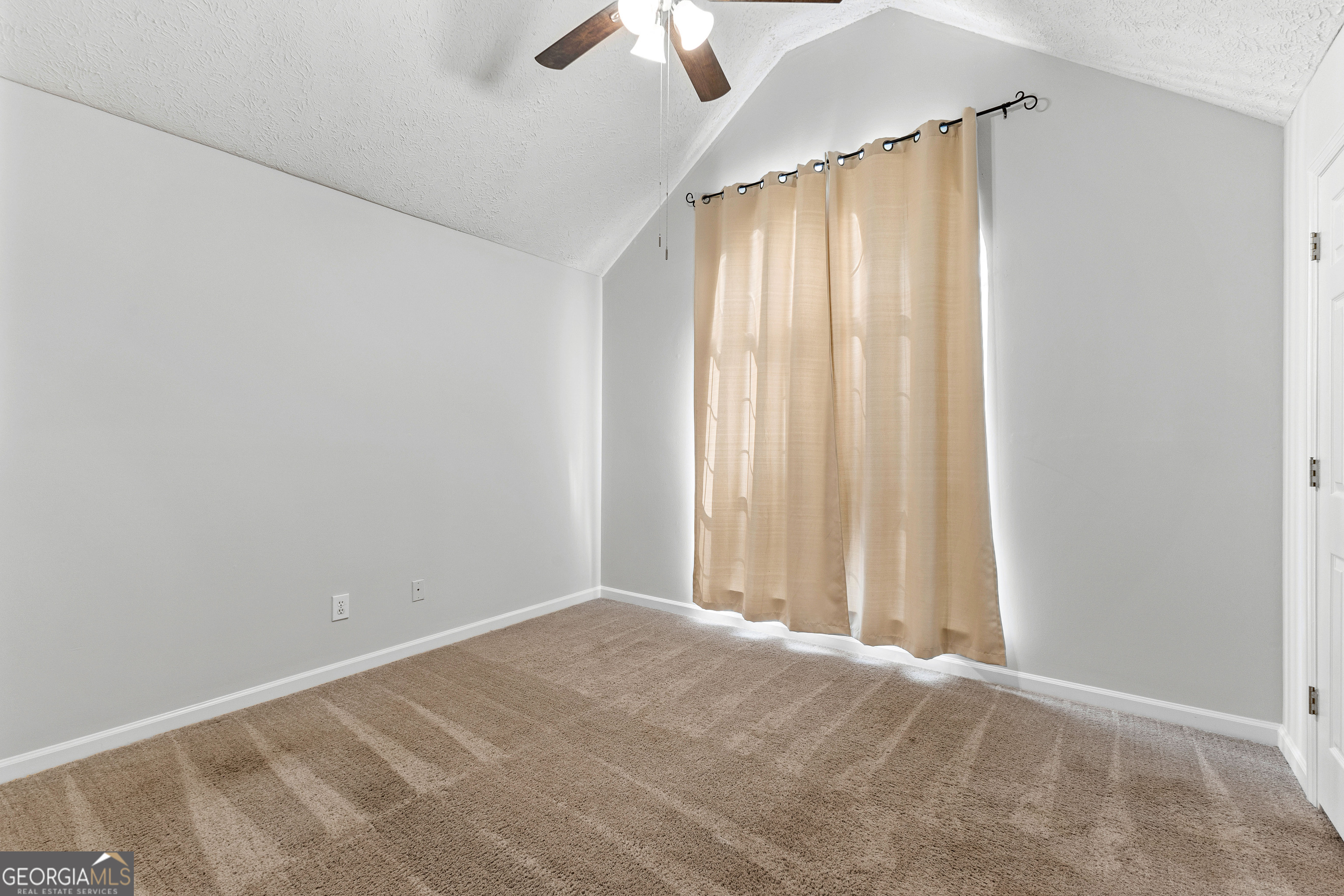 Sharpsburg, Georgia 30277, United States, 3 Bedrooms Bedrooms, ,2 BathroomsBathrooms,Residential,Active,102974