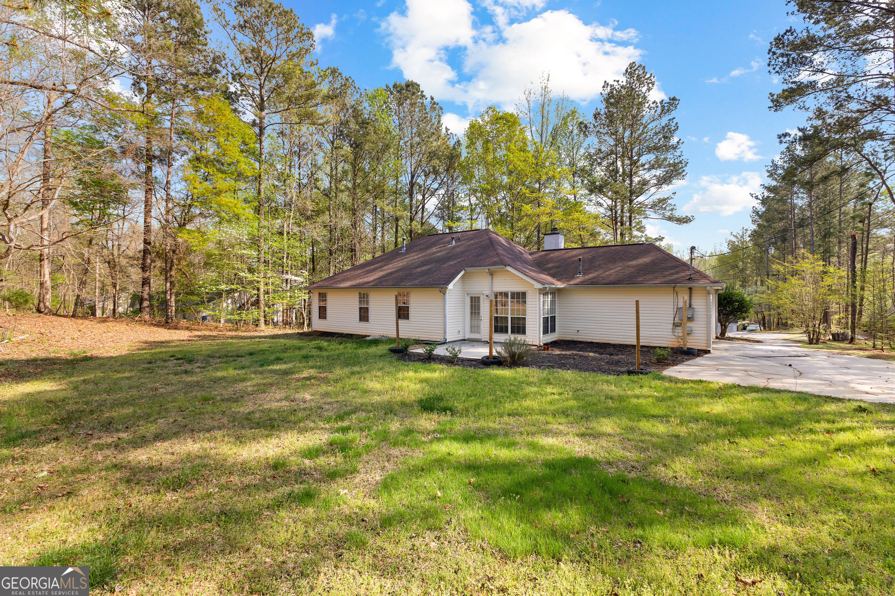 Sharpsburg, Georgia 30277, United States, 3 Bedrooms Bedrooms, ,2 BathroomsBathrooms,Residential,Active,102974