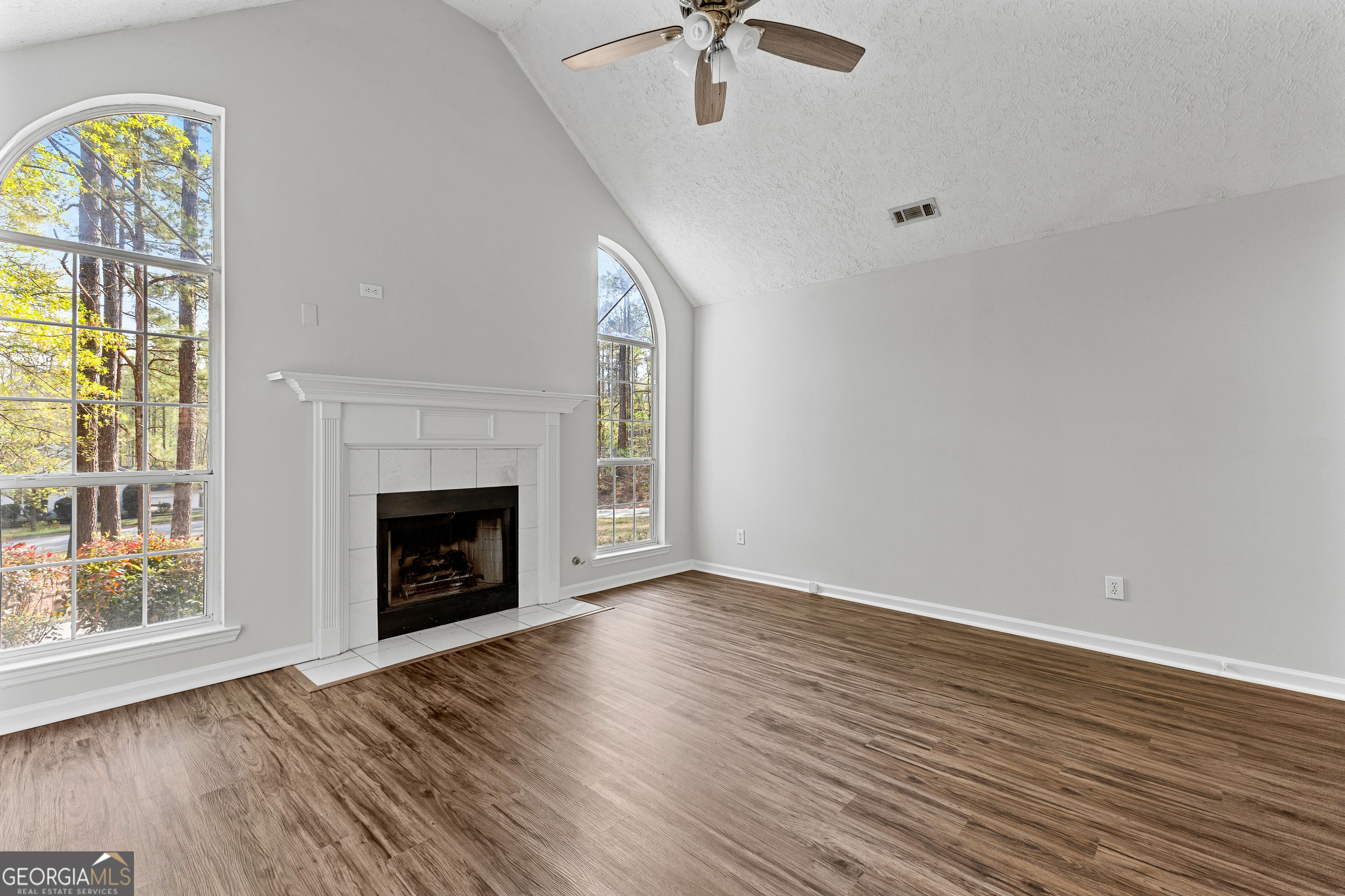 Sharpsburg, Georgia 30277, United States, 3 Bedrooms Bedrooms, ,2 BathroomsBathrooms,Residential,Active,102974