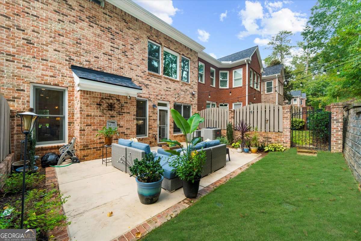 Academy Park - Residential