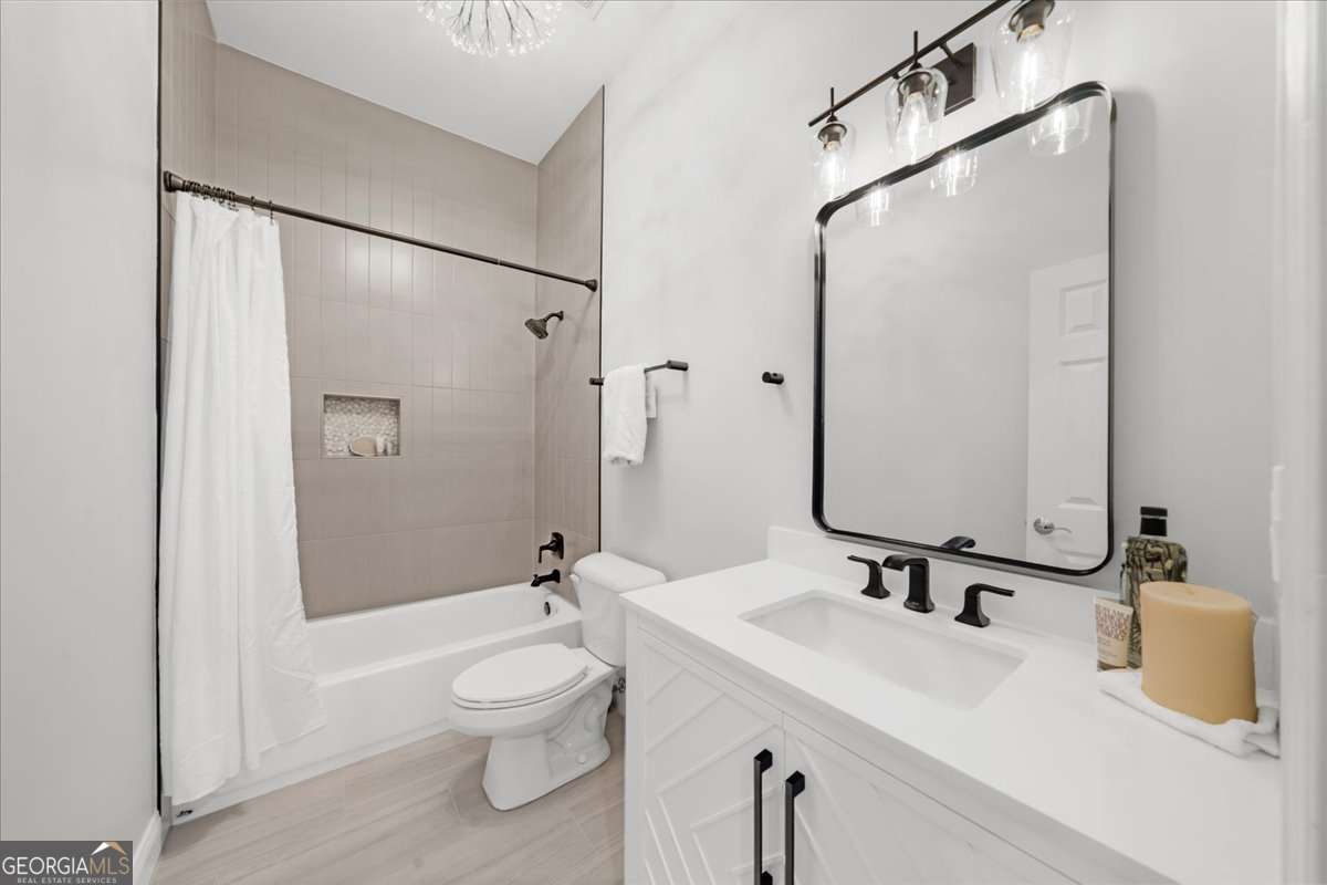 Academy Park - Residential